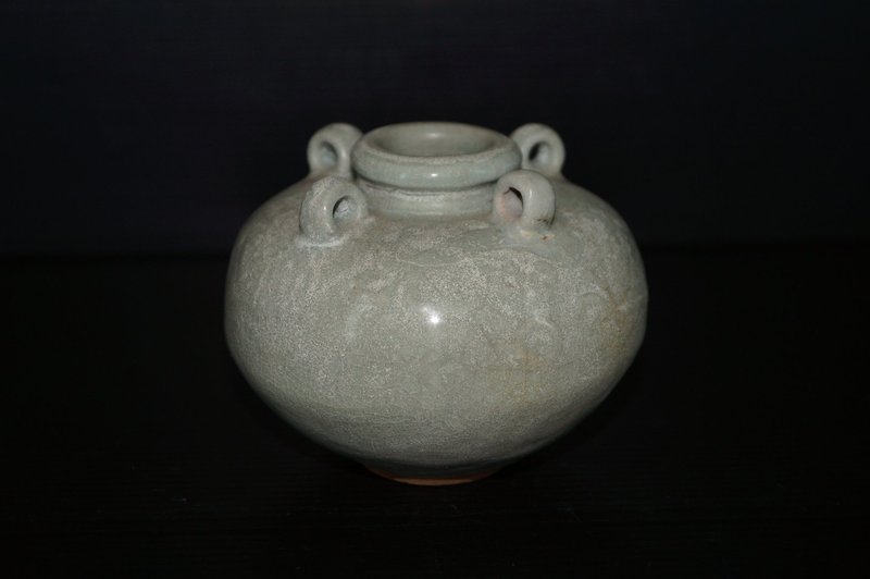 Rare Song longquan dragon jar with 4 lugs