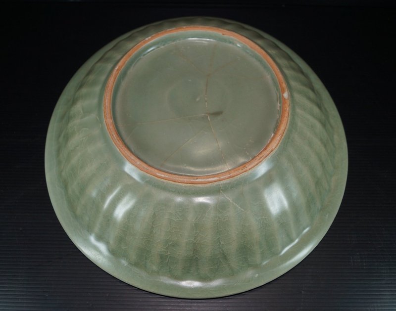 Song longquan celadon large two fish dish 30 cm