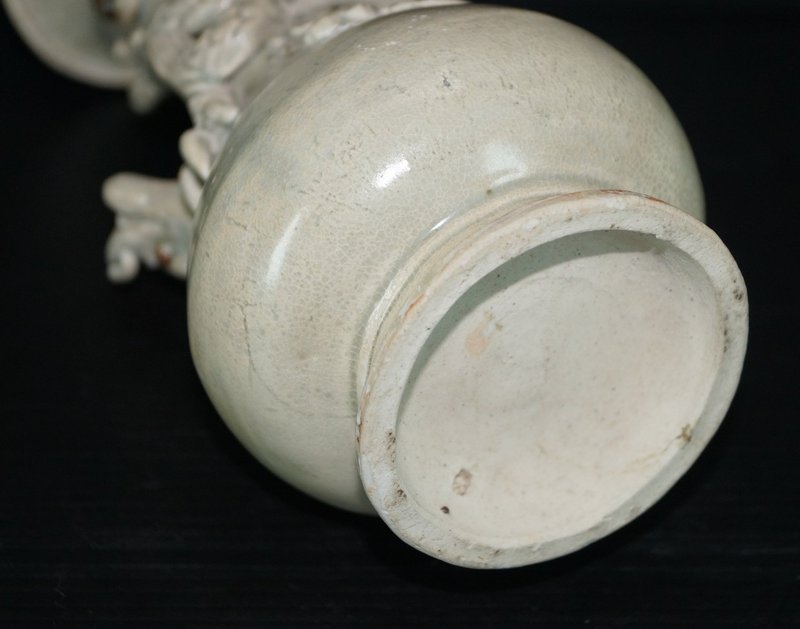 Song - Yuan dynasty qingbai dragon vase
