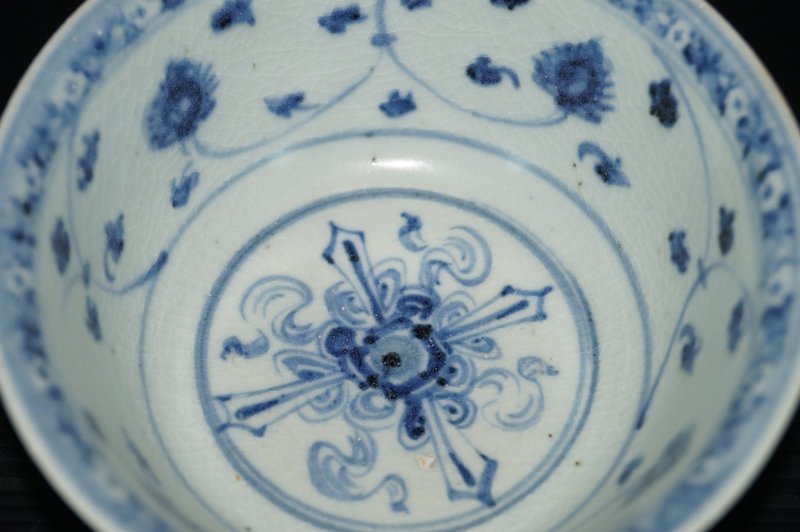 Ming 15th century blue and white phoenix bowl