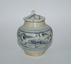 Yuan dynasty blue and white small jar with cover