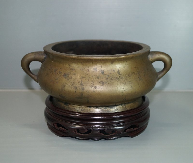 Qing dynasty Chinese bronze censer