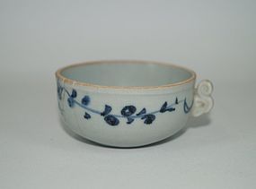 Rare Yuan dynasty blue and white cup with handle
