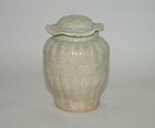 Rare Yuan dynasty white glaze ribbed tall jar with cover