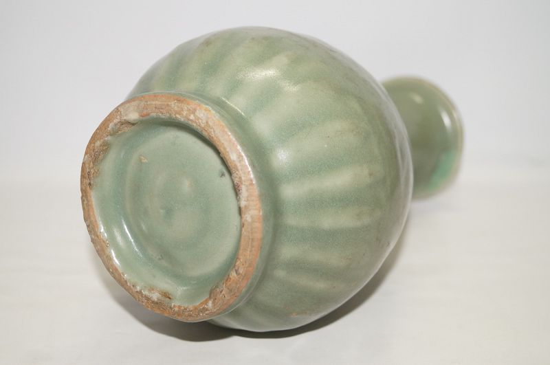 Yuan - early Ming longquan celadon yuhuchun vase