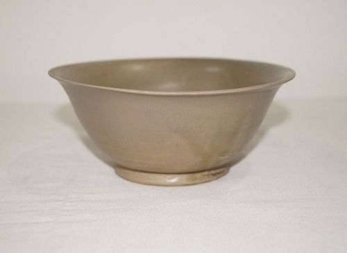 Tang - Five dynasties Yue celadon bowl