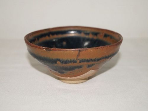 Song dynasty russet splashed black glazed tea bowl