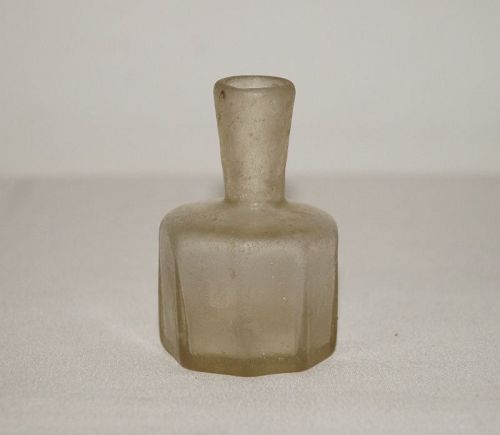 Tang - Song dynasty white transparent Chinese glass bottle vase