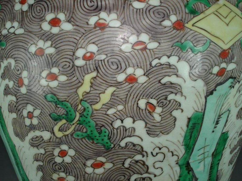 Qing Shunzhi - Kangxi famille verte baluster jar