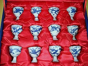 Set of 12 Transitional blue and white dragon stem cup
