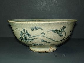 Late Yuan - early Ming Hongwu blue and white bowl