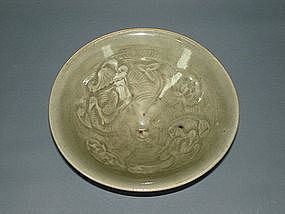 Rare northern Song Yaozhou bowl with duck motif