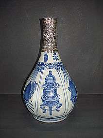 Ming Wanli blue and white bottle vase. silver mounted