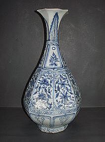 Rare Yuan blue and white large yuhuchun vase 31.5cm