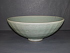 Rare Song dynasty celadon Guan type large bowl