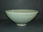 Song dynasty longquan celadon blue green big bowl