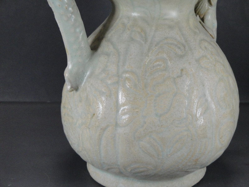 Sample of Yuan qingbai double gourd dragon ewer 24 cm