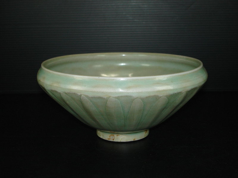 Rare northern Song longquan celadon large washer