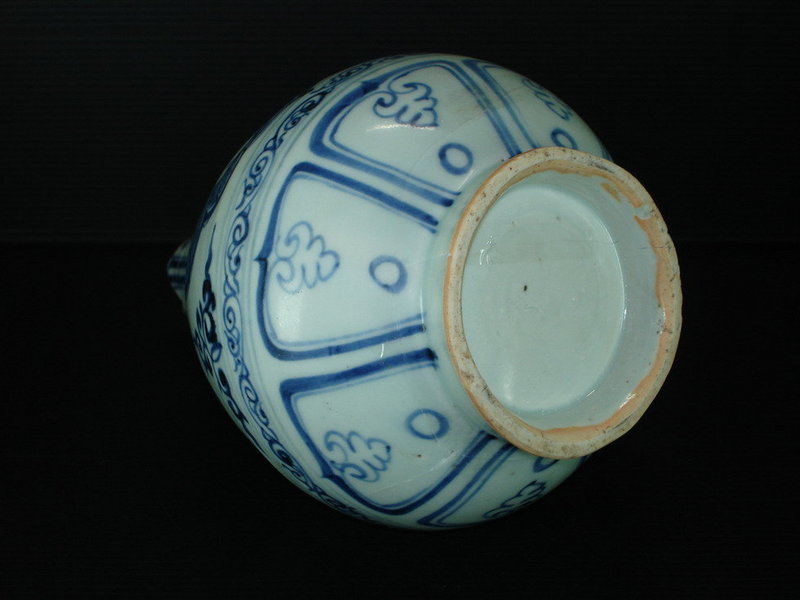 Rare Yuan blue and white yuhuchun, horse motif