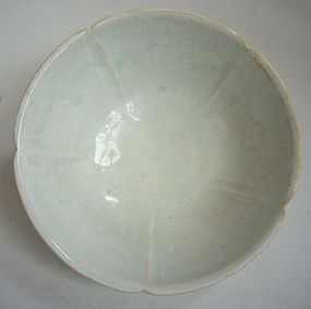 Song Qingbai Lobed Bowl