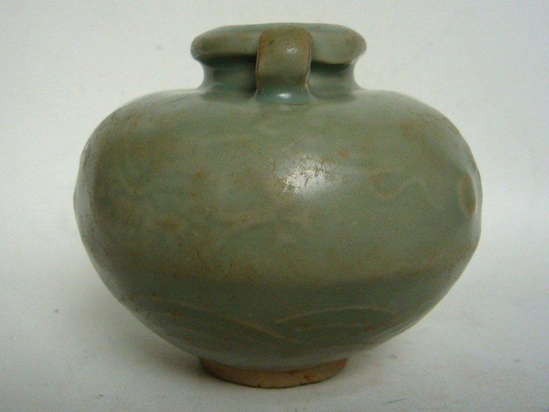 Yuan/Ming Dynasty Longquan Jarlet