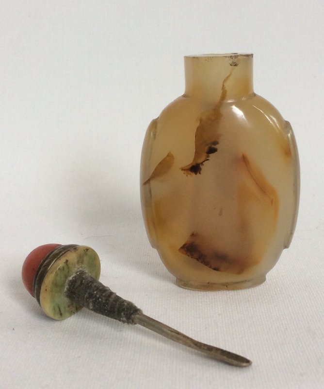 Chinese Agate Snuff Bottle 19th Century