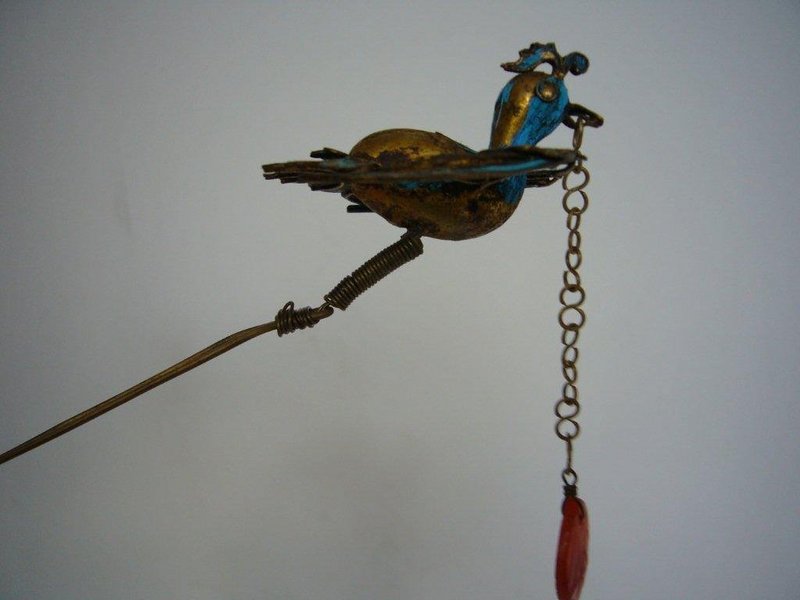 Chinese Kingfisher Hairpin in the Shape of a Bird