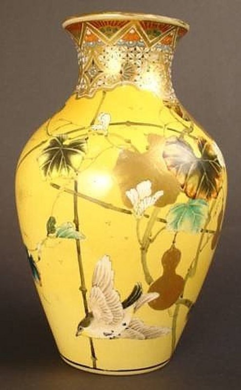 Masterpiece Vase by Taizan Yohei IX and Kono Bairei