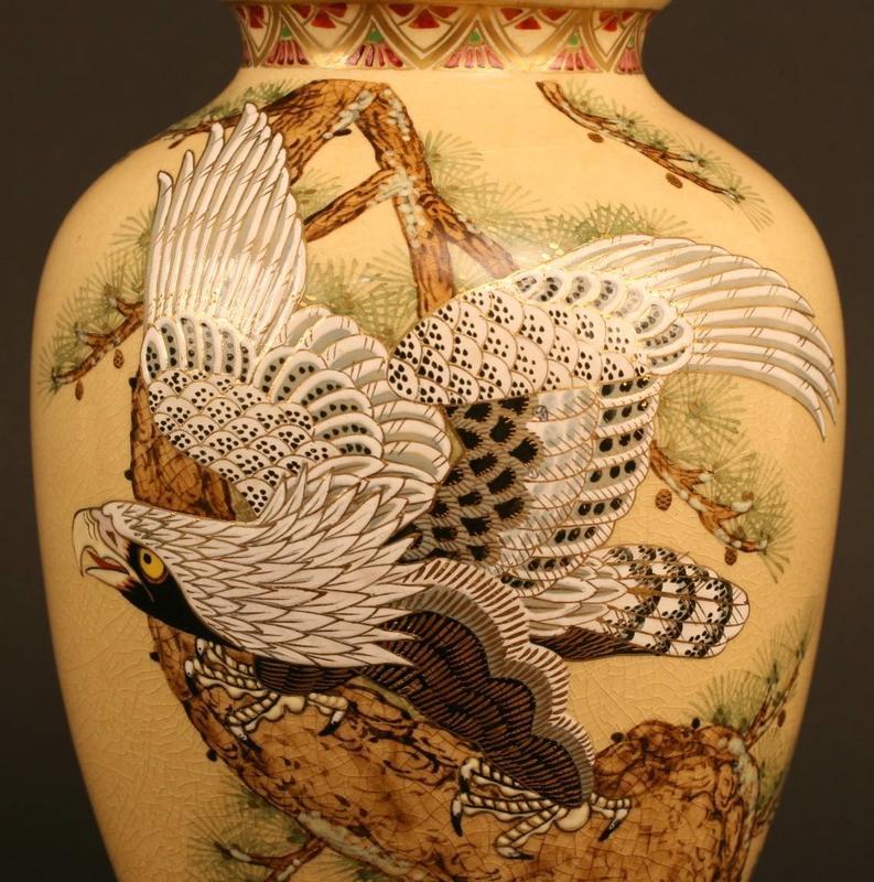 Beautiful Japanese Satsuma Vase with Theme of Dignity