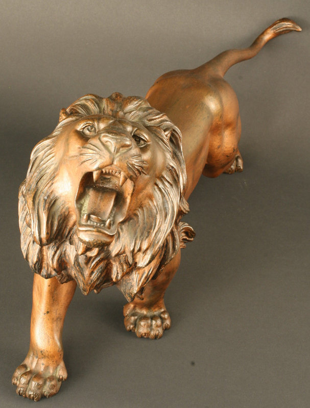 19th Century Japanese Bronze Roaring Lion Sculpture