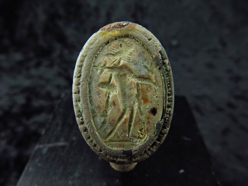 Ancient Roman Silver Sealring with engraved marble intaglio of Mercury