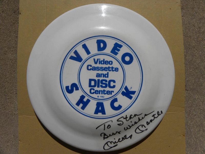 MICKEY MANTLE baseball sports memorabilia unique signed and inscribed frisbee