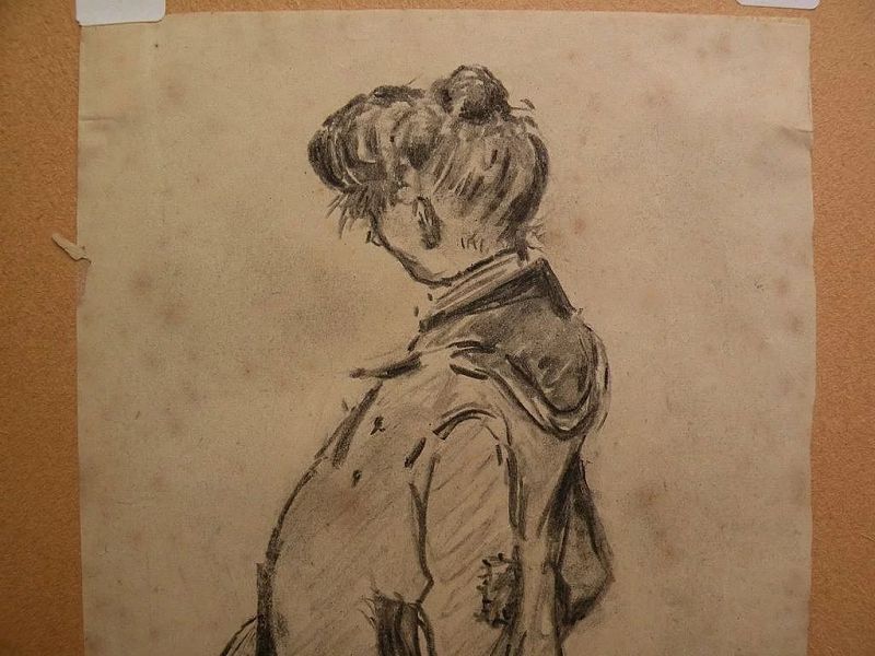 HEINRICH ZILLE (1858-1929) charcoal drawing of a standing woman by important German artist and caricaturist