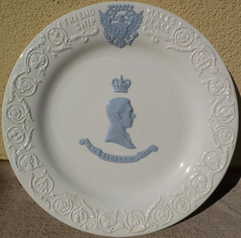 Royal family PAIR Elizabeth &amp; George VI 1939 commemorative plates ltd