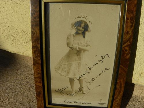 DAINTY DAISY DORMER (1883-1947) rare signed photo music hall performer