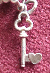 FANTASTIC Skeleton Keys Charm / Pendant LONDON