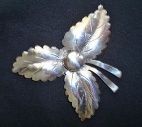 Large Vintage Arts and Crafts Sterling Silver Flowerhead Leaf Pin