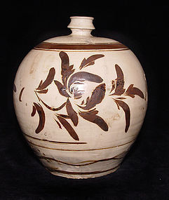 Chinese  Song Cizhou Vase with Floral Design
