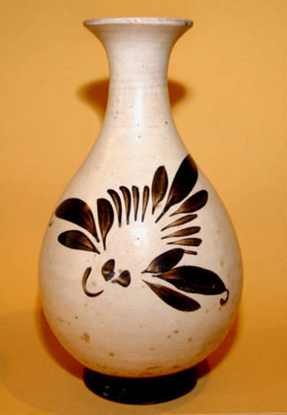 Chinese Song Cizhou Vase  10th Century