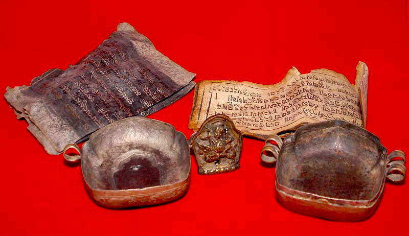 Tibetan Silver Prayer Box &quot;Gau&quot; with Relics - 19th C.