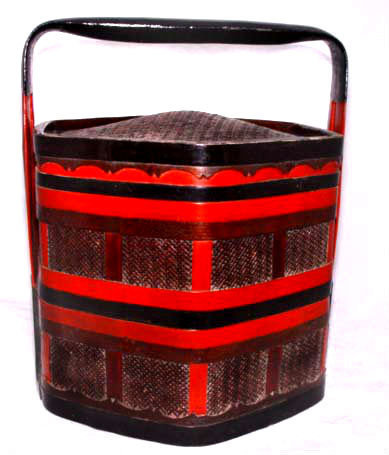 Chinese Bamboo Lacquer Food Basket - 19th Century