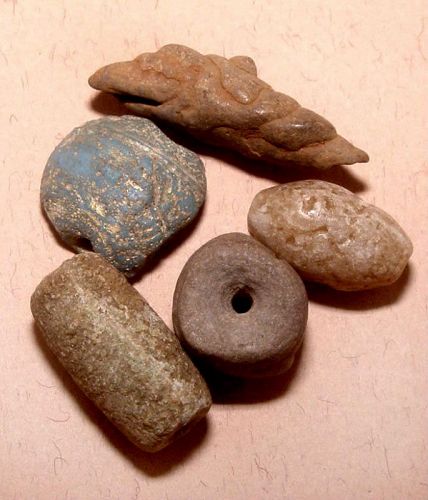 Five Very Ancient Chinese Beads - 4.000 years old.
