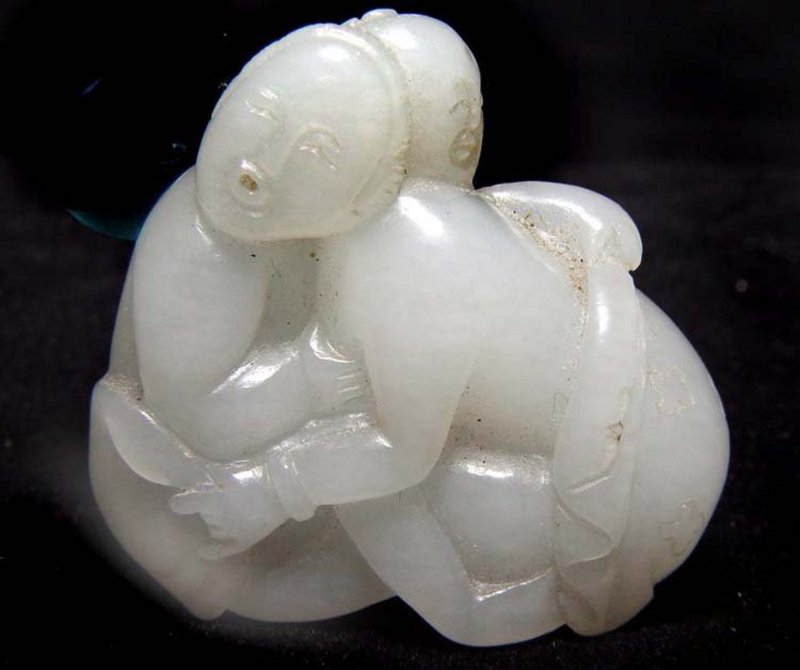 Chinese White Erotic Jade of Two Lovers - Qing