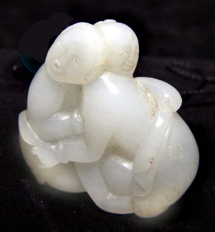 Chinese White Erotic Jade of Two Lovers - Qing