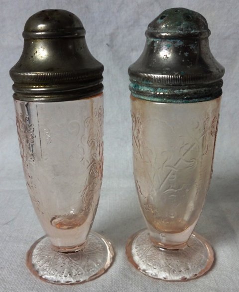 Florentine Number 1 Pink Pair Shakers Hazel Atlas Glass