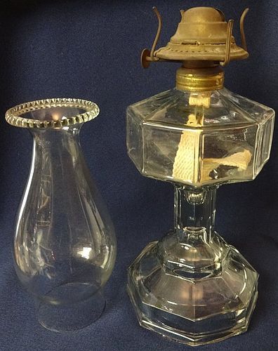 Octavia Crystal Oil Lamp with Chimney 16.5"