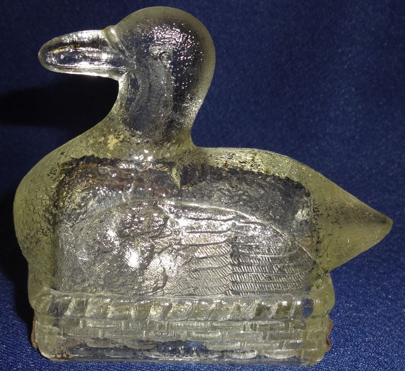 Duck Crystal 3.25&quot; with Back 3/4 oz Candy Container
