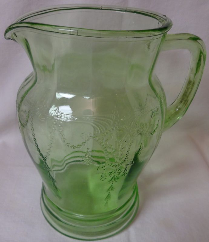 Cameo Green Pitcher 8.5&quot; 56 oz Hocking Glass Company
