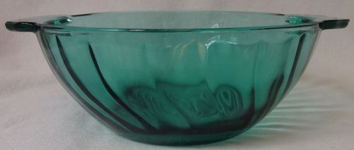 Swirl Ultramarine Lug Soup 5" Jeannette Glass Company