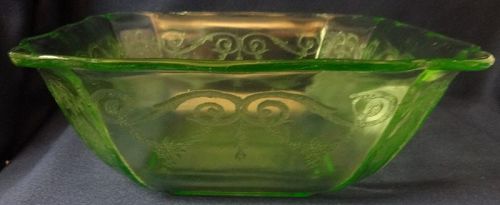 Lorain Green Deep Berry Bowl 8" Indiana Glass Company